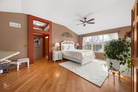 Tiny photo for 8 Fairfax Court, Bolingbrook, IL 60490 (MLS # 12586764)