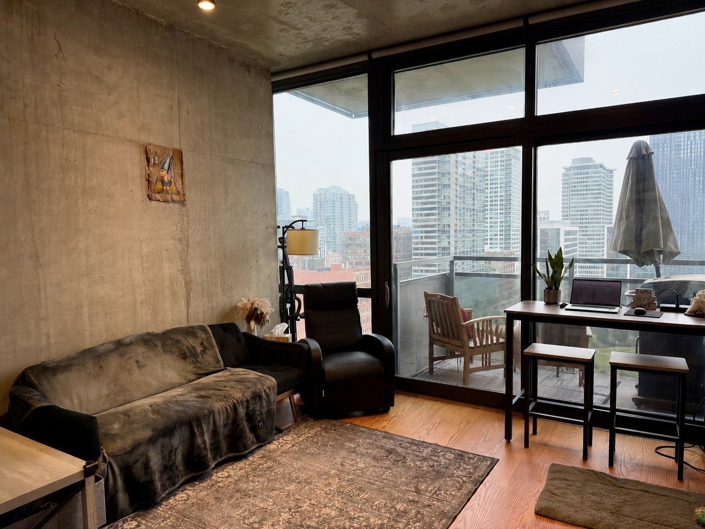 235 W Van Buren Street 1606