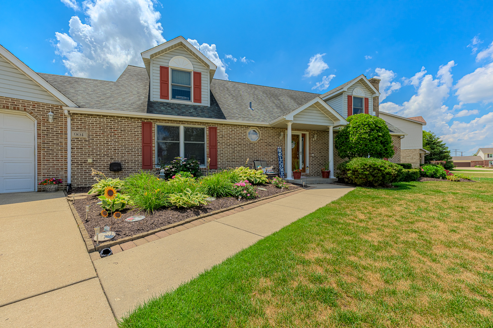 904 White Lane