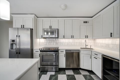 Tiny photo for 1455 N Sandburg Terrace #1802, Chicago, IL 60610 (MLS # 12560062)