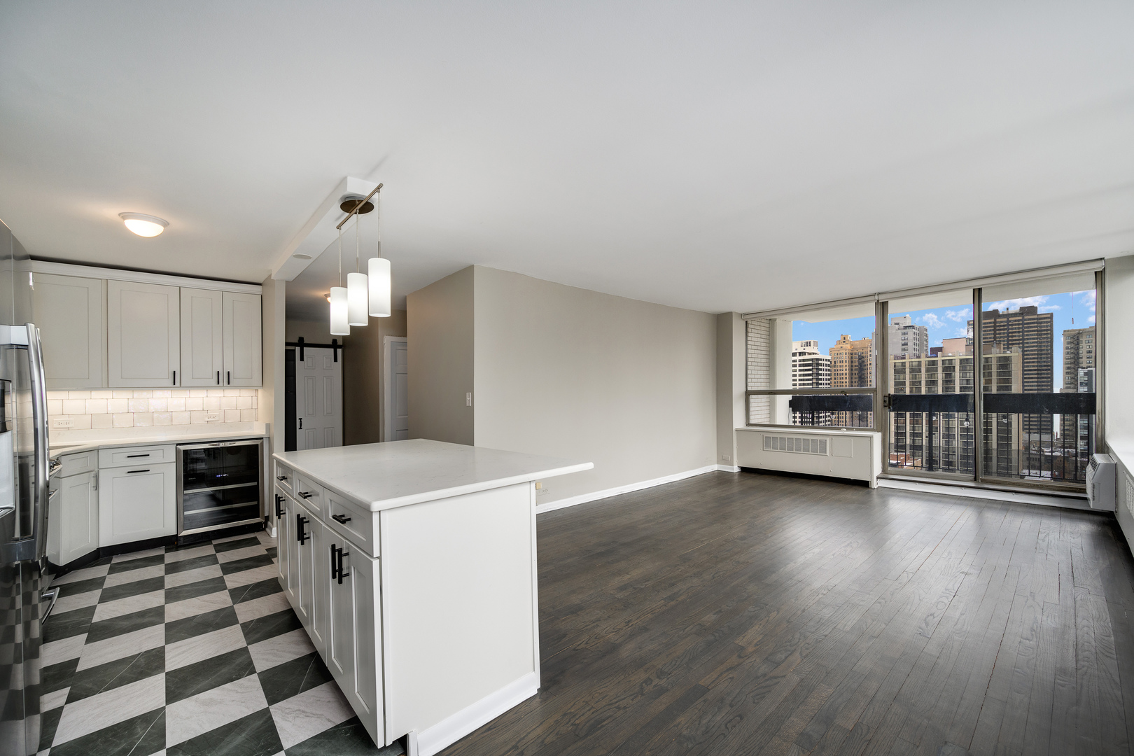 1455 N Sandburg Terrace 1802