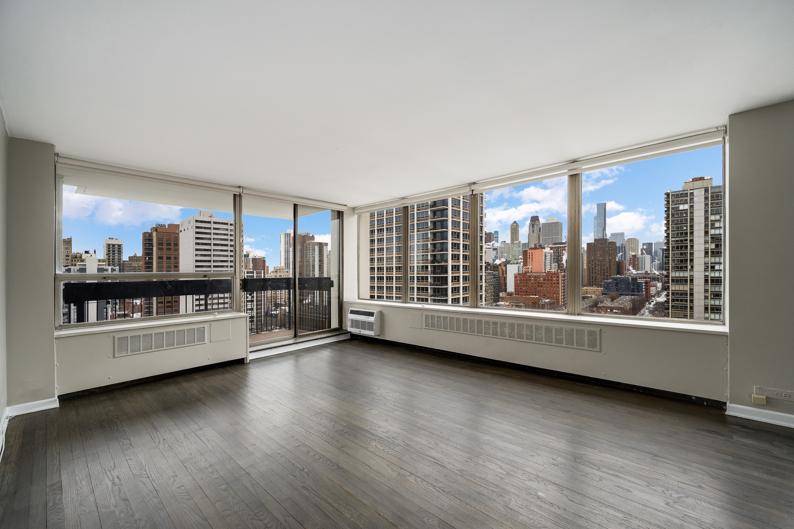 1455 N Sandburg Terrace 1802