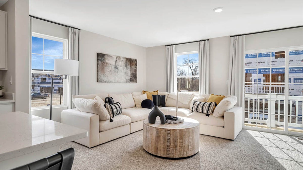 401 Lakeshore Court