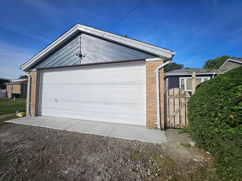 Tiny photo for 9733 S Springfield Avenue, Evergreen Park, IL 60805 (MLS # 12519433)