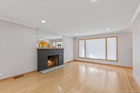 Tiny photo for 9733 S Springfield Avenue, Evergreen Park, IL 60805 (MLS # 12519433)