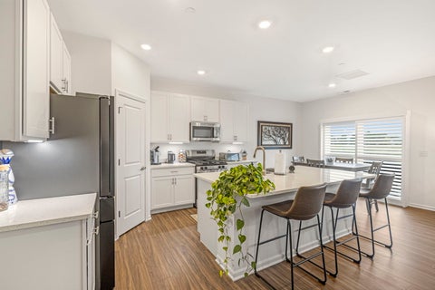 Tiny photo for 924 Shagbark Lane, West Dundee, IL 60118 (MLS # 12748905)