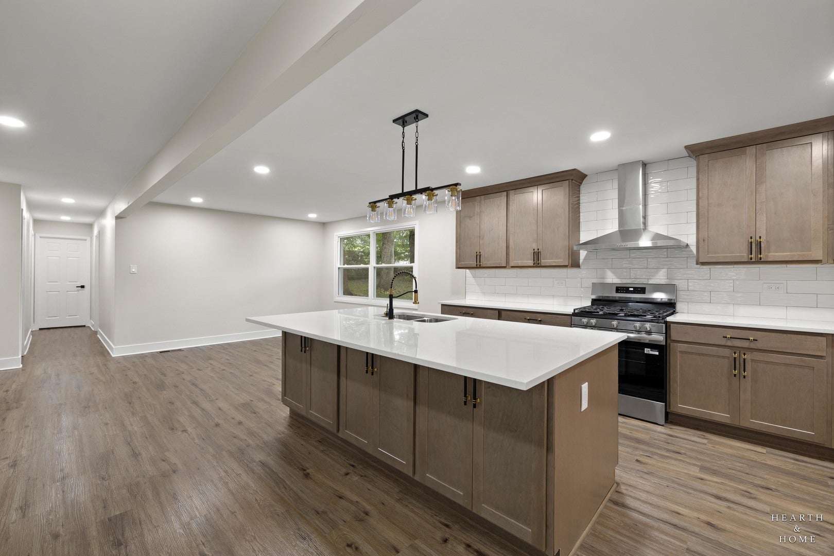 355 Hiawatha Drive