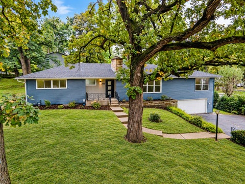 Tiny photo for 355 Hiawatha Drive, Lake In The Hills, IL 60156 (MLS # 12785969)