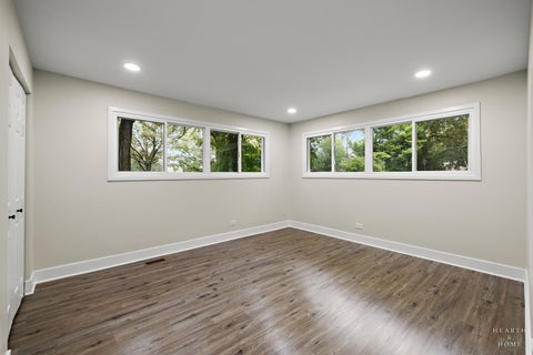 Tiny photo for 355 Hiawatha Drive, Lake In The Hills, IL 60156 (MLS # 12785969)
