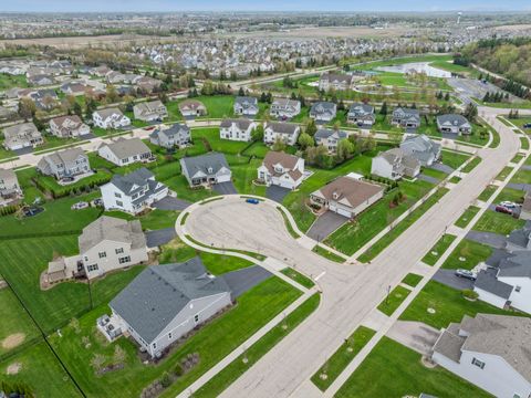 Tiny photo for 9242 Enstrom Court, Huntley, IL 60142 (MLS # 12620276)