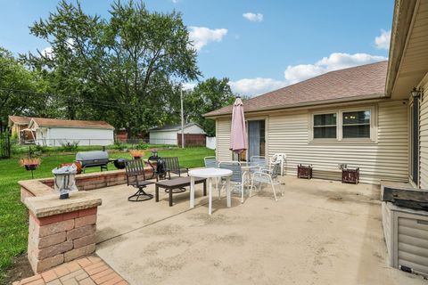 Tiny photo for 22646 Lawndale Avenue, Richton Park, IL 60471 (MLS # 12445105)