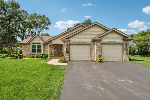 Photo of 22646 Lawndale Avenue, Richton Park, IL 60471 (MLS # 12445105)