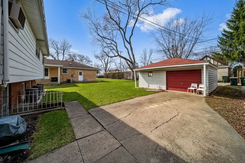 Tiny photo for 1008 Canfield Road, Park Ridge, IL 60068 (MLS # 12600665)