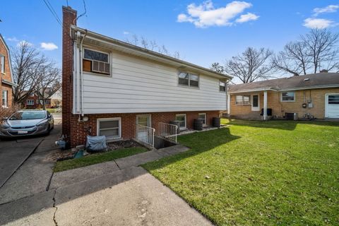 Tiny photo for 1008 Canfield Road, Park Ridge, IL 60068 (MLS # 12600665)