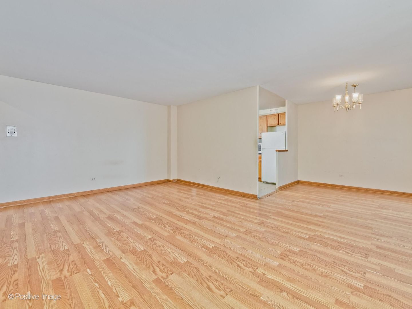 6300 N SHERIDAN Road 204