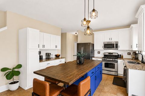 Tiny photo for 688 Bay Shore Drive, Pingree Grove, IL 60140 (MLS # 12637858)