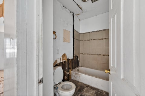 Tiny photo for 6603 S Oakley Avenue, Chicago, IL 60636 (MLS # 12665696)