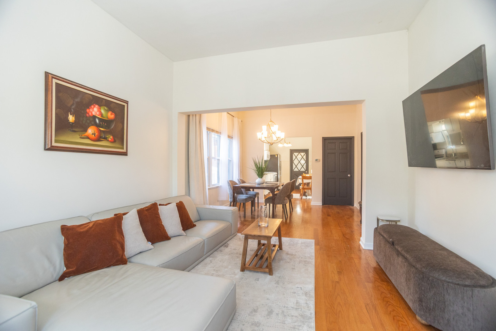 2814 N Maplewood Avenue