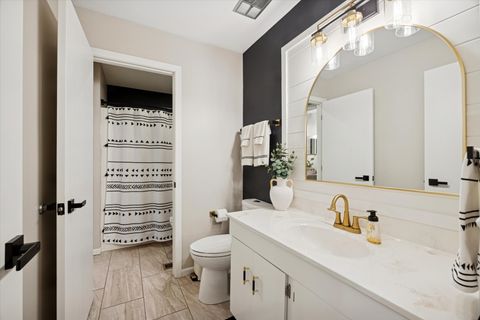 Tiny photo for 7030 Park Lane Court #101, Woodridge, IL 60517 (MLS # 12543911)