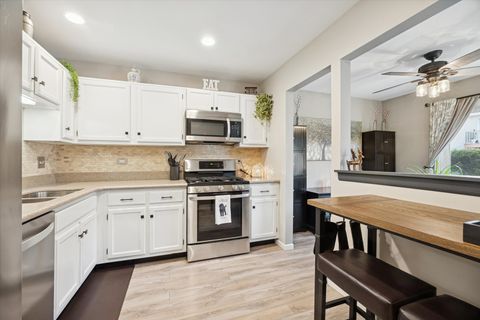 Tiny photo for 7030 Park Lane Court #101, Woodridge, IL 60517 (MLS # 12543911)