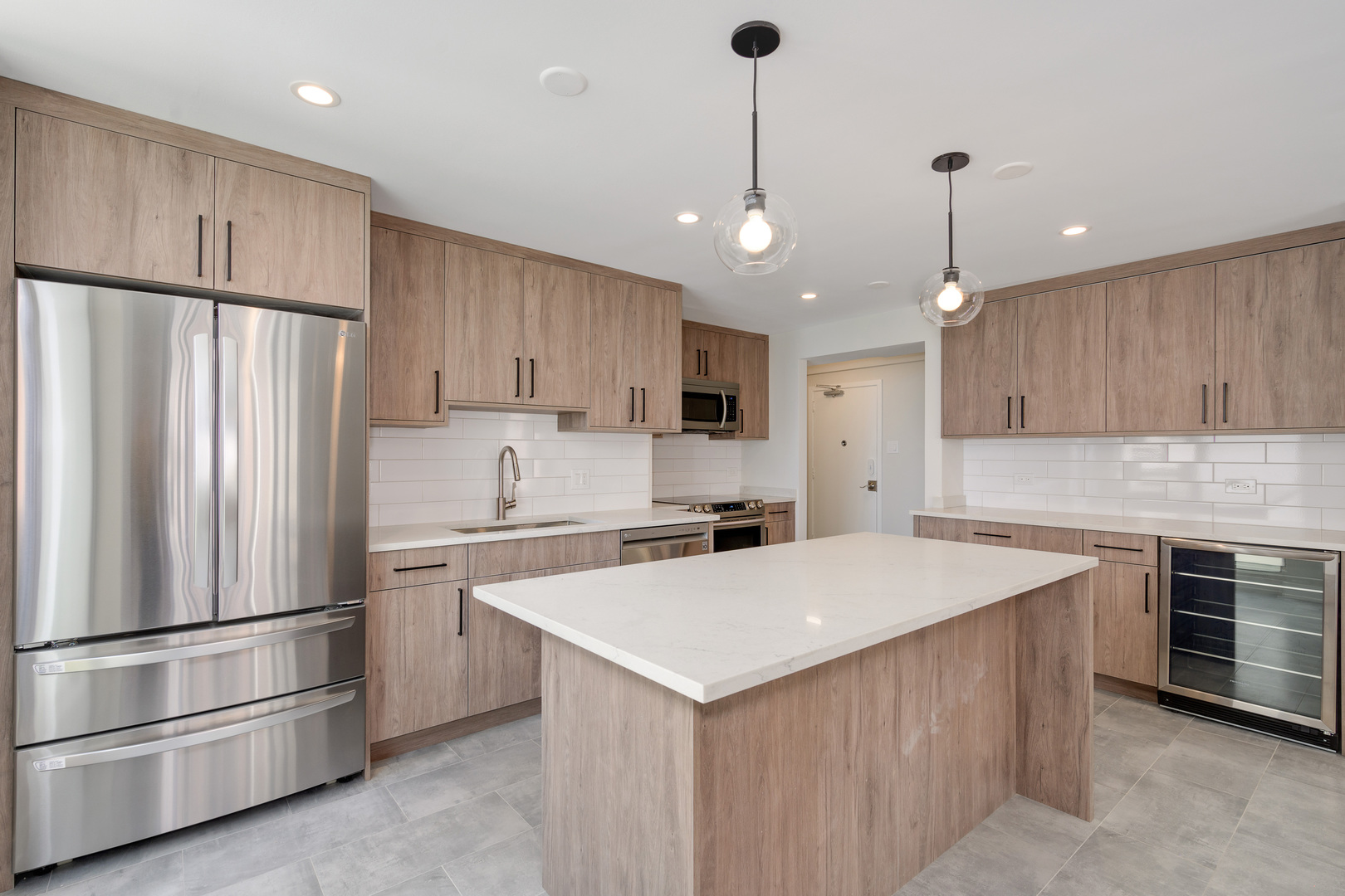 227 E Walton Place 8E