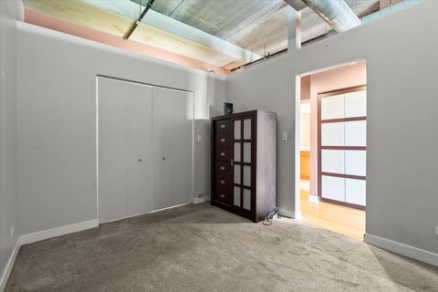 Tiny photo for 833 W 15TH Place #514, Chicago, IL 60608 (MLS # 12471040)