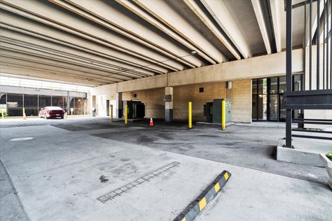 Tiny photo for 833 W 15TH Place #514, Chicago, IL 60608 (MLS # 12471040)