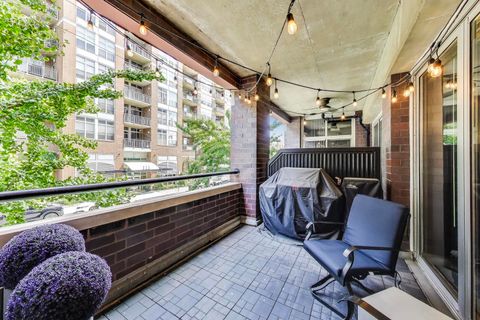 Tiny photo for 1000 W Adams Street #203, Chicago, IL 60607 (MLS # 12510815)