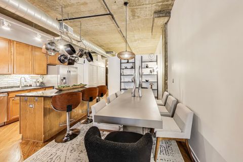 Tiny photo for 1000 W Adams Street #203, Chicago, IL 60607 (MLS # 12510815)