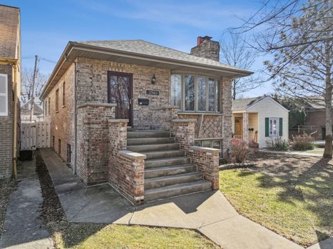 Photo of 3541 N Pontiac Avenue, Chicago, IL 60634 (MLS # 12581938)