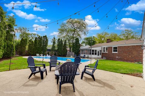 Tiny photo for 10072 Drury Lane, Westchester, IL 60154 (MLS # 12637742)