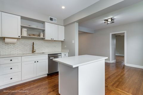 Tiny photo for 10072 Drury Lane, Westchester, IL 60154 (MLS # 12637742)