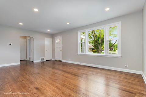 Tiny photo for 10072 Drury Lane, Westchester, IL 60154 (MLS # 12637742)