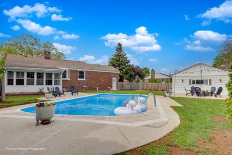 Tiny photo for 10072 Drury Lane, Westchester, IL 60154 (MLS # 12637742)