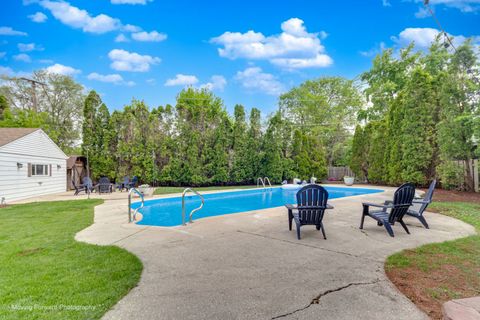 Tiny photo for 10072 Drury Lane, Westchester, IL 60154 (MLS # 12637742)