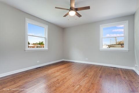 Tiny photo for 10072 Drury Lane, Westchester, IL 60154 (MLS # 12637742)