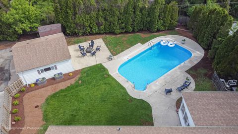 Tiny photo for 10072 Drury Lane, Westchester, IL 60154 (MLS # 12637742)
