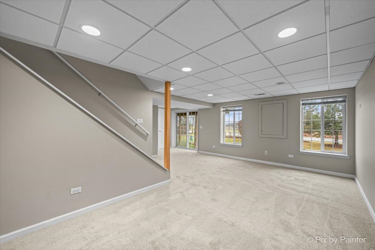 Woodstock, Illinois 60098, United States, 2 Bedrooms Bedrooms, ,4 BathroomsBathrooms,Residential,Active,249794