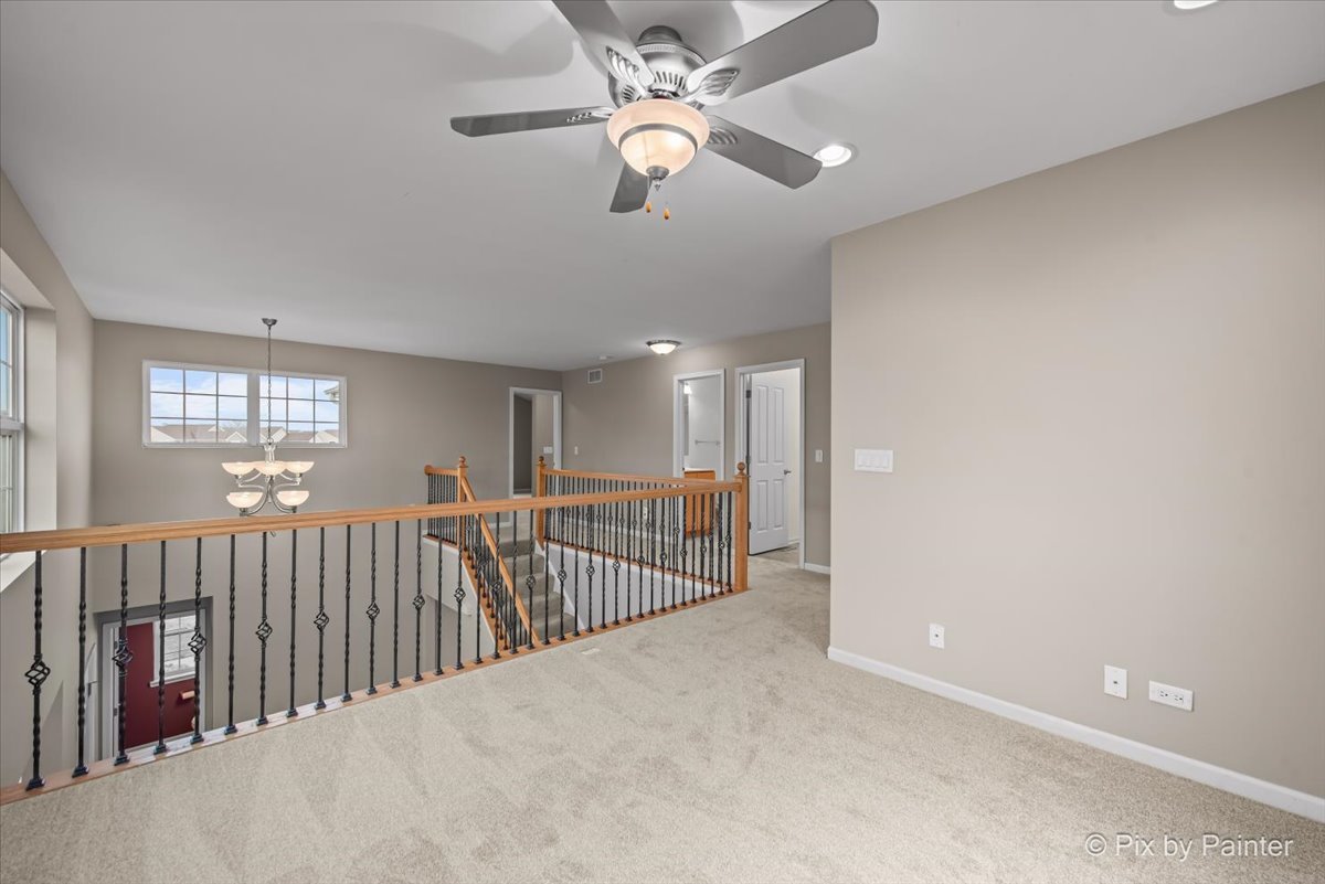 Woodstock, Illinois 60098, United States, 2 Bedrooms Bedrooms, ,4 BathroomsBathrooms,Residential,Active,249794