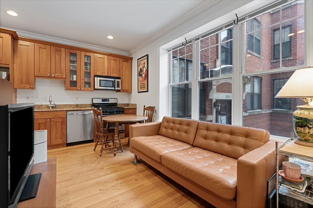 2707 N Mildred Avenue 1B