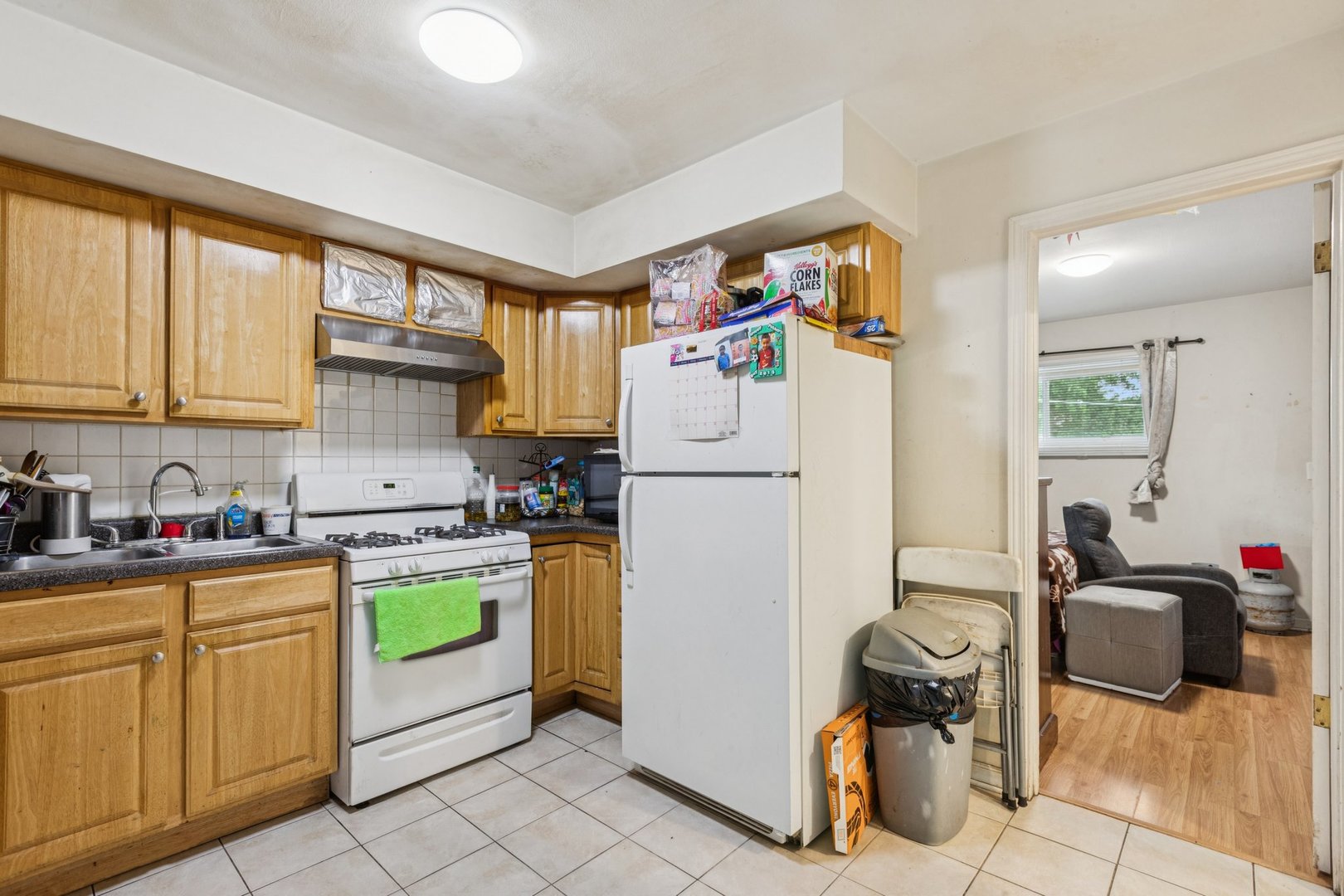 1119 E Algonquin Road 7