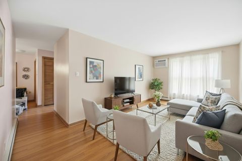 Tiny photo for 9721 S Cicero Avenue #3E, Oak Lawn, IL 60453 (MLS # 12632859)
