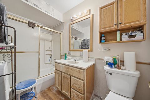 Tiny photo for 9721 S Cicero Avenue #3E, Oak Lawn, IL 60453 (MLS # 12632859)
