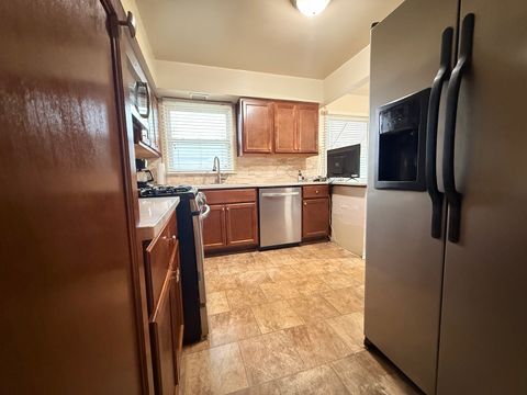 Tiny photo for 117 W 158th Place, Harvey, IL 60426 (MLS # 12617292)