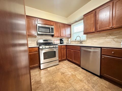 Tiny photo for 117 W 158th Place, Harvey, IL 60426 (MLS # 12617292)