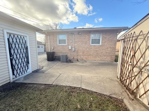 Tiny photo for 117 W 158th Place, Harvey, IL 60426 (MLS # 12617292)