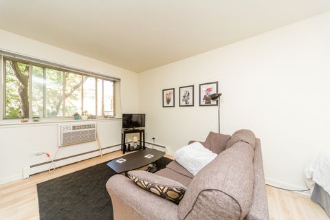 Tiny photo for 2629 N Hampden Court #204, Chicago, IL 60614 (MLS # 12459749)