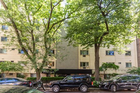 Tiny photo for 2629 N Hampden Court #204, Chicago, IL 60614 (MLS # 12459749)