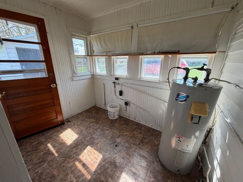 Tiny photo for 308 W Washington Street W, Farina, IL 62838 (MLS # 12617590)