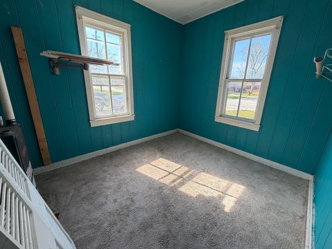 Tiny photo for 308 W Washington Street W, Farina, IL 62838 (MLS # 12617590)